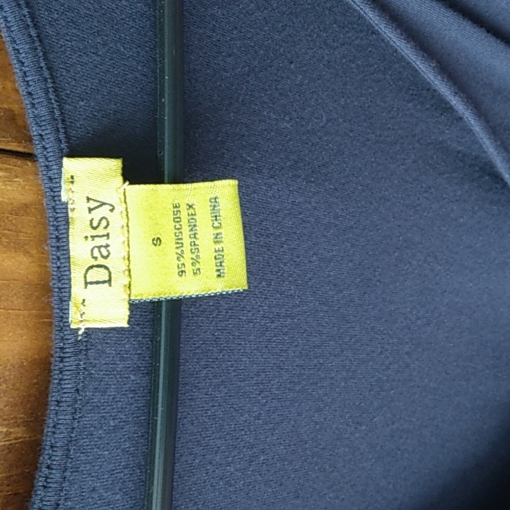 Blue knotted T small - Picture 2 of 3